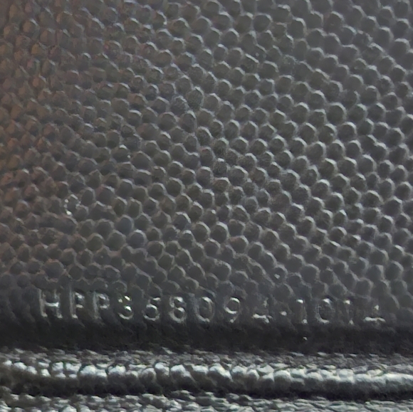 YSL Zip Around Black Quilted Wallet with Gold Logo w/ Box - Picture 2 of 16